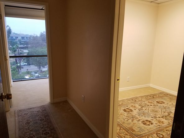2 ROOM PRIVATE OFFICE ON GROUND FLOOR. FREE PARKING. VERY CENTRAL